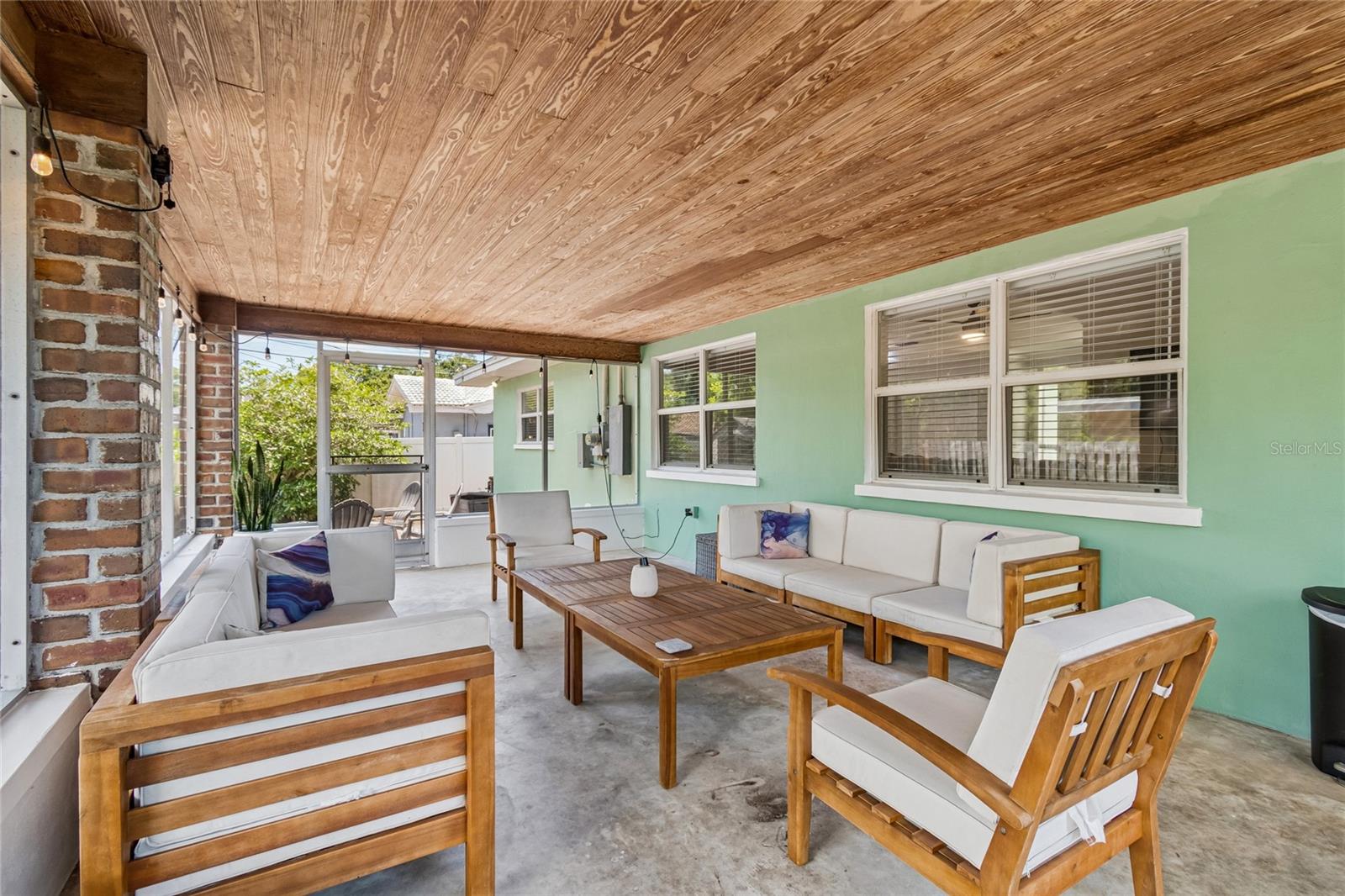 BROOKHILL - Residential