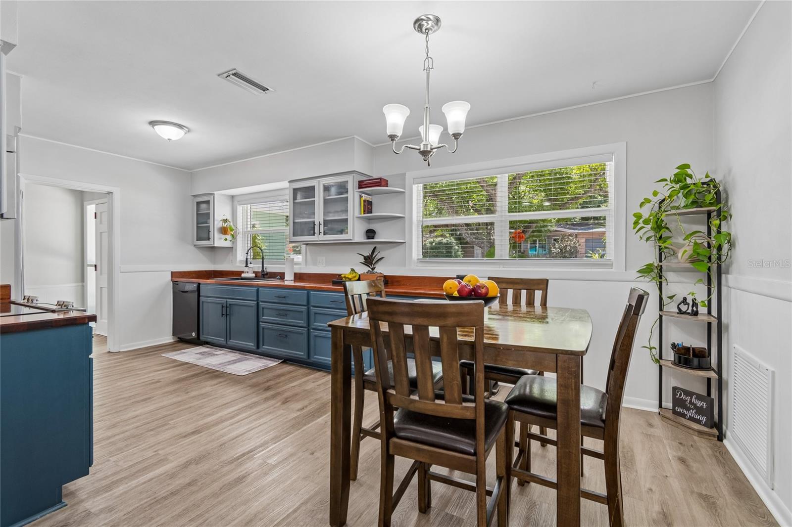 BROOKHILL - Residential