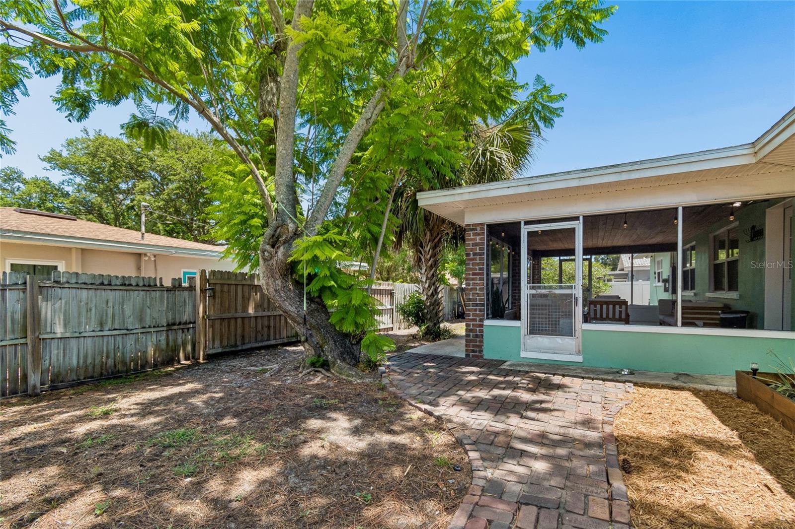 BROOKHILL - Residential