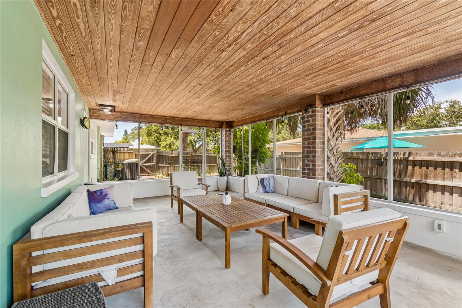 BROOKHILL - Residential
