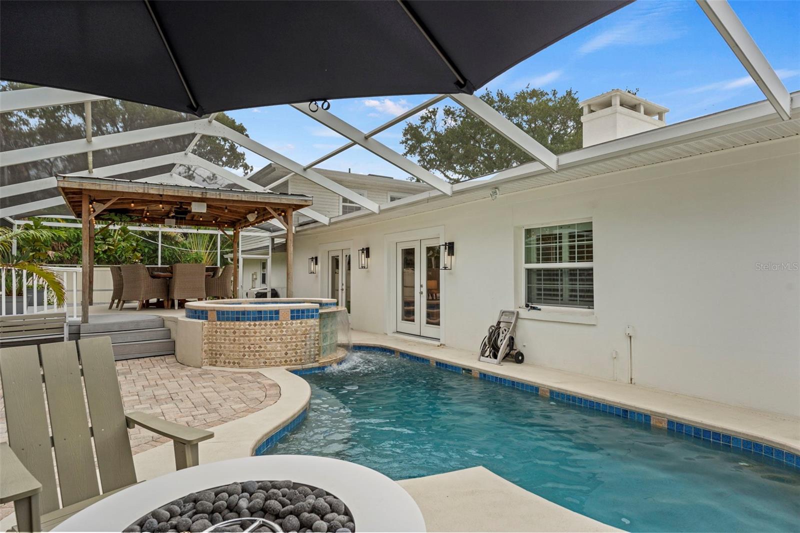 DAVIS ISLANDS PB10 PG52 TO 57 - Residential