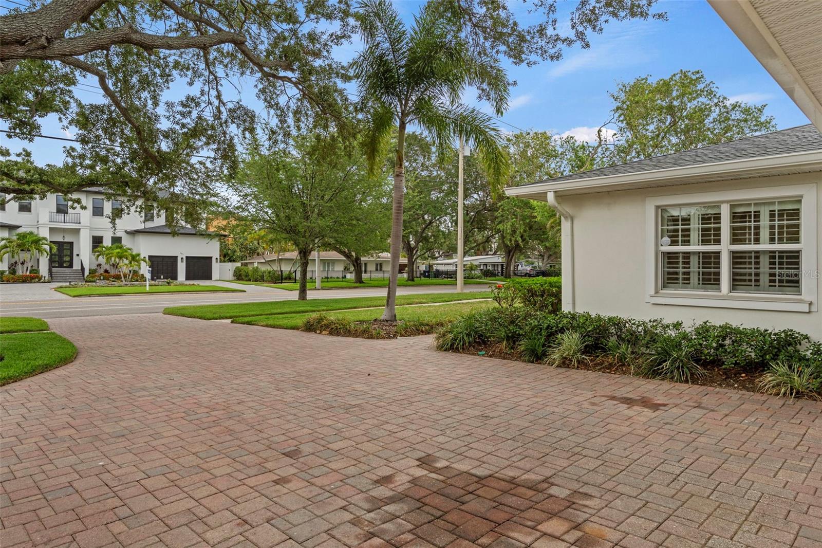 DAVIS ISLANDS PB10 PG52 TO 57 - Residential