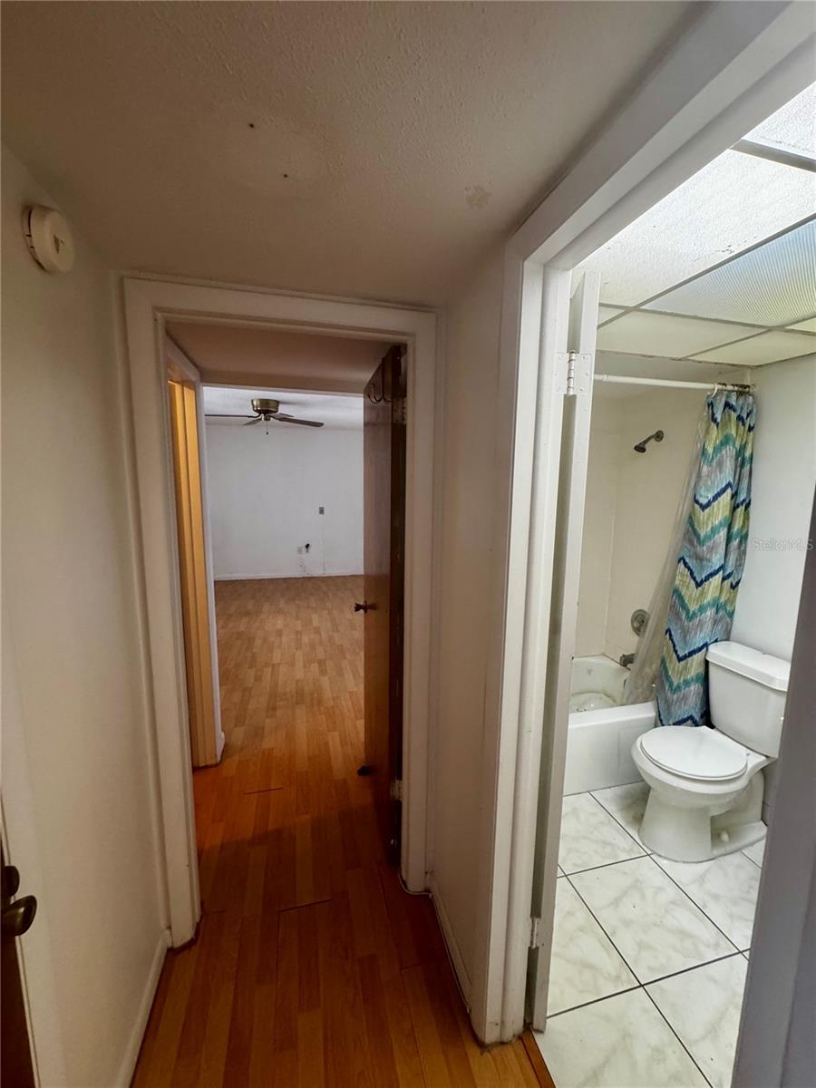 CHATEAU DE VILLE CONDO PH 02 - Residential
