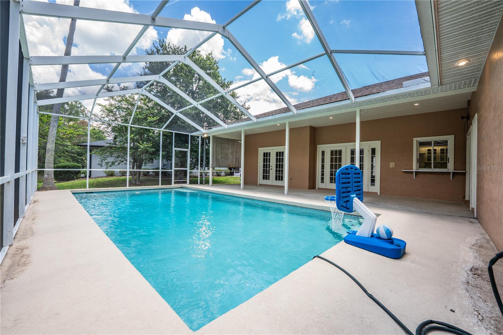 DEER BROOKE SOUTH - Residential Lease