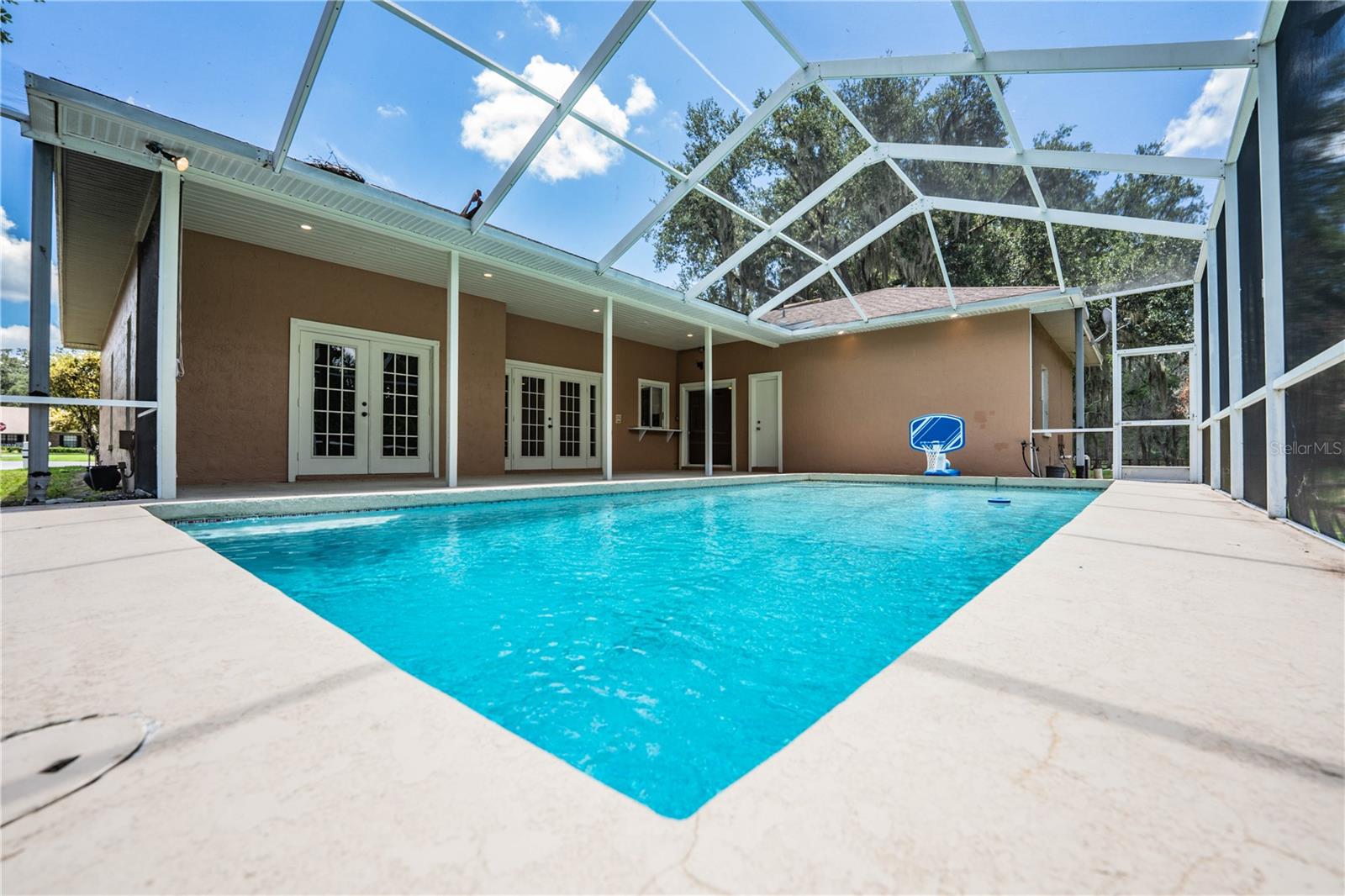 DEER BROOKE SOUTH - Residential Lease