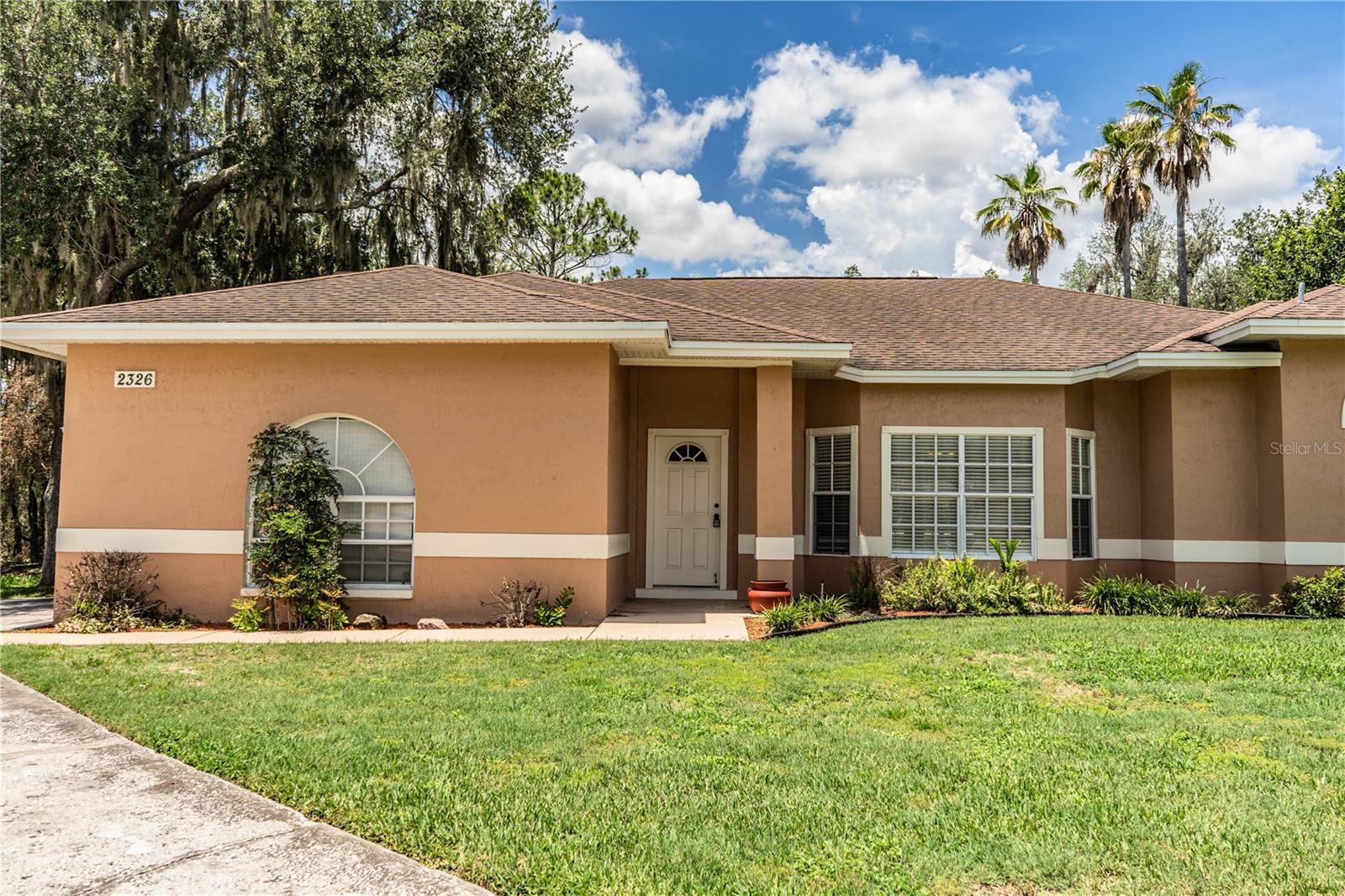 DEER BROOKE SOUTH - Residential Lease