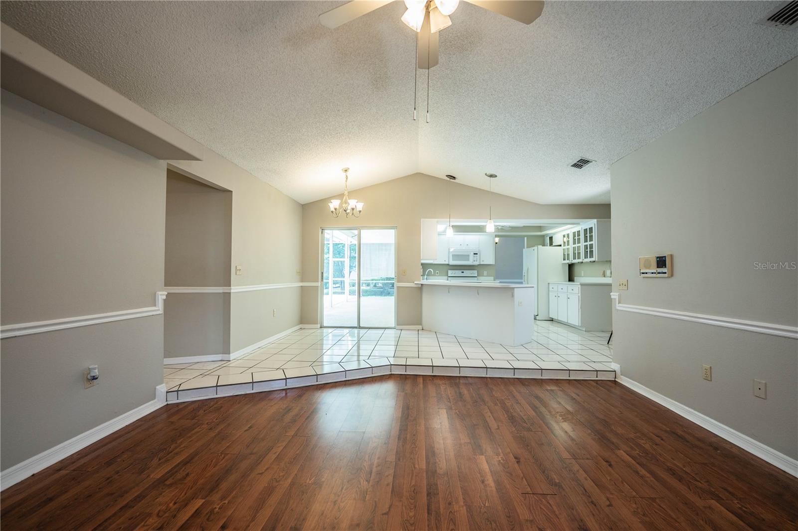 DEER BROOKE SOUTH - Residential Lease