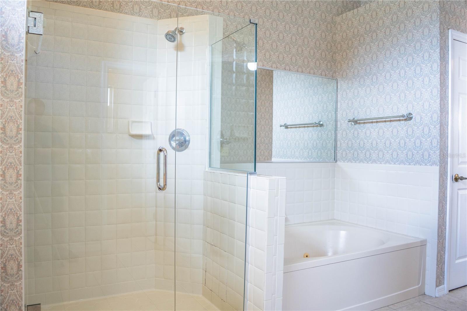 DEER BROOKE SOUTH - Residential Lease