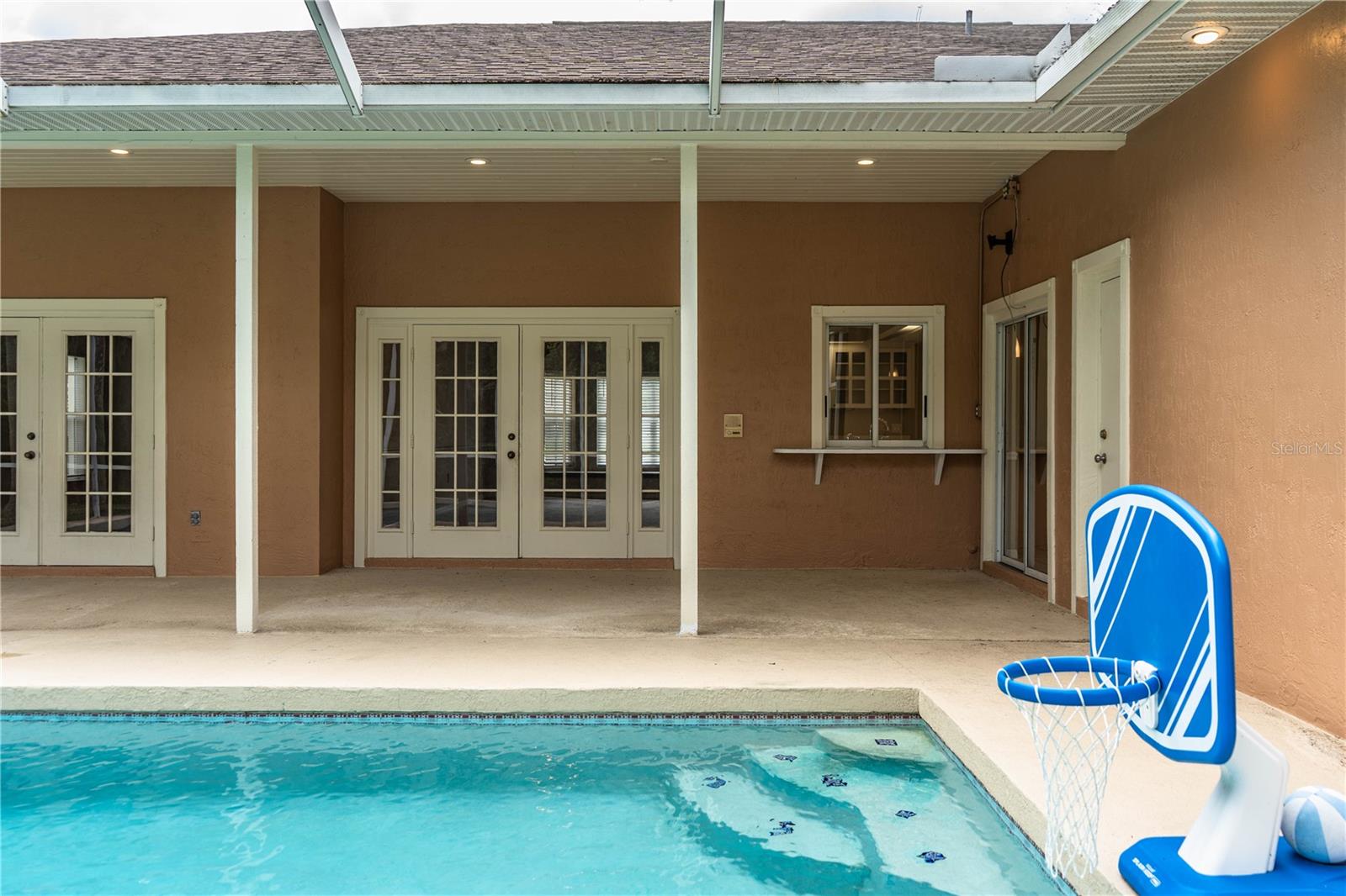 DEER BROOKE SOUTH - Residential Lease
