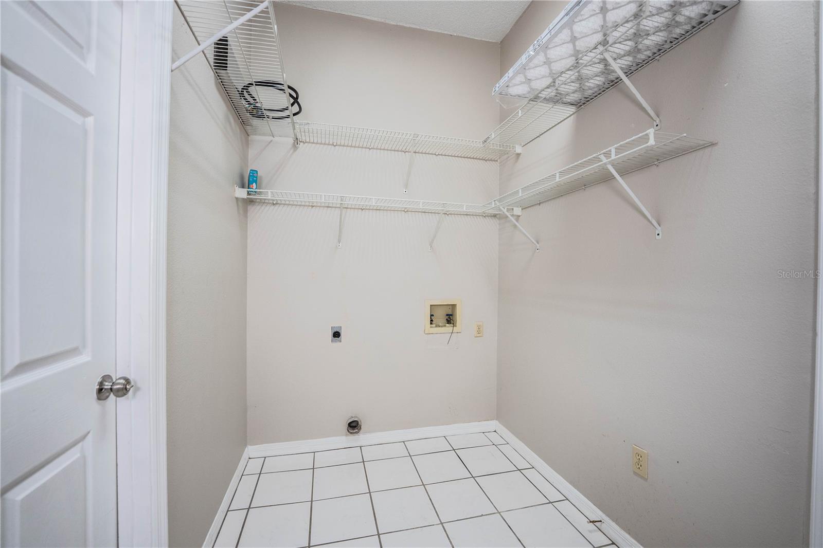 DEER BROOKE SOUTH - Residential Lease