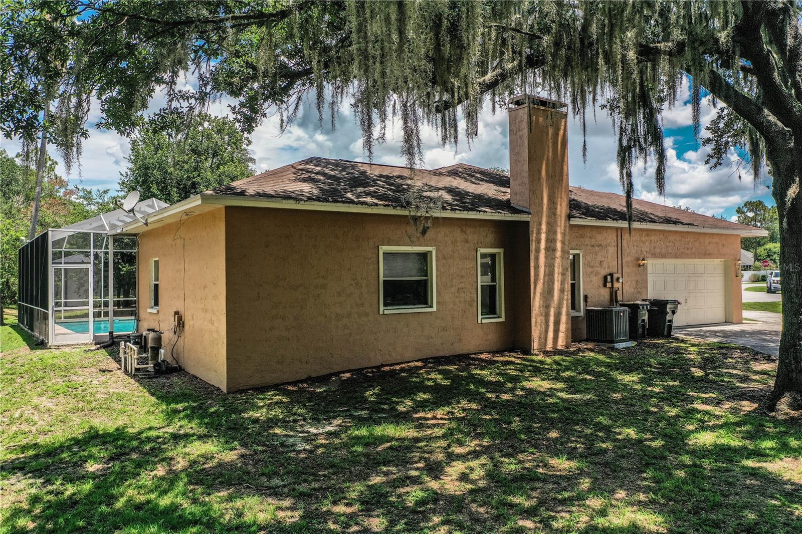 DEER BROOKE SOUTH - Residential Lease