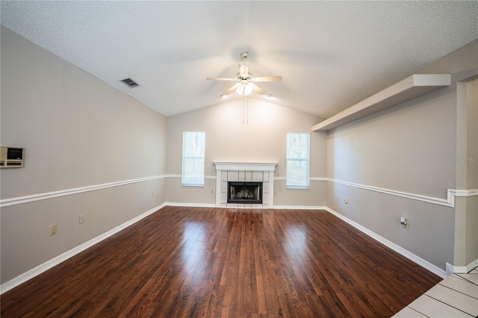 DEER BROOKE SOUTH - Residential Lease