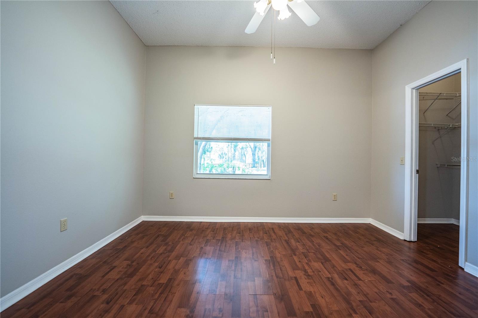 DEER BROOKE SOUTH - Residential Lease