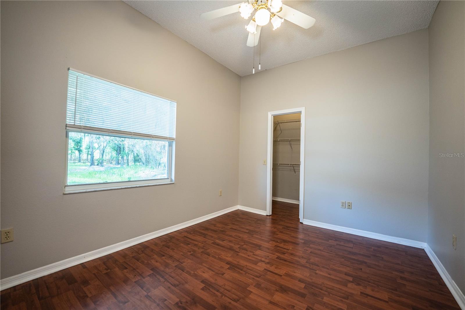 DEER BROOKE SOUTH - Residential Lease