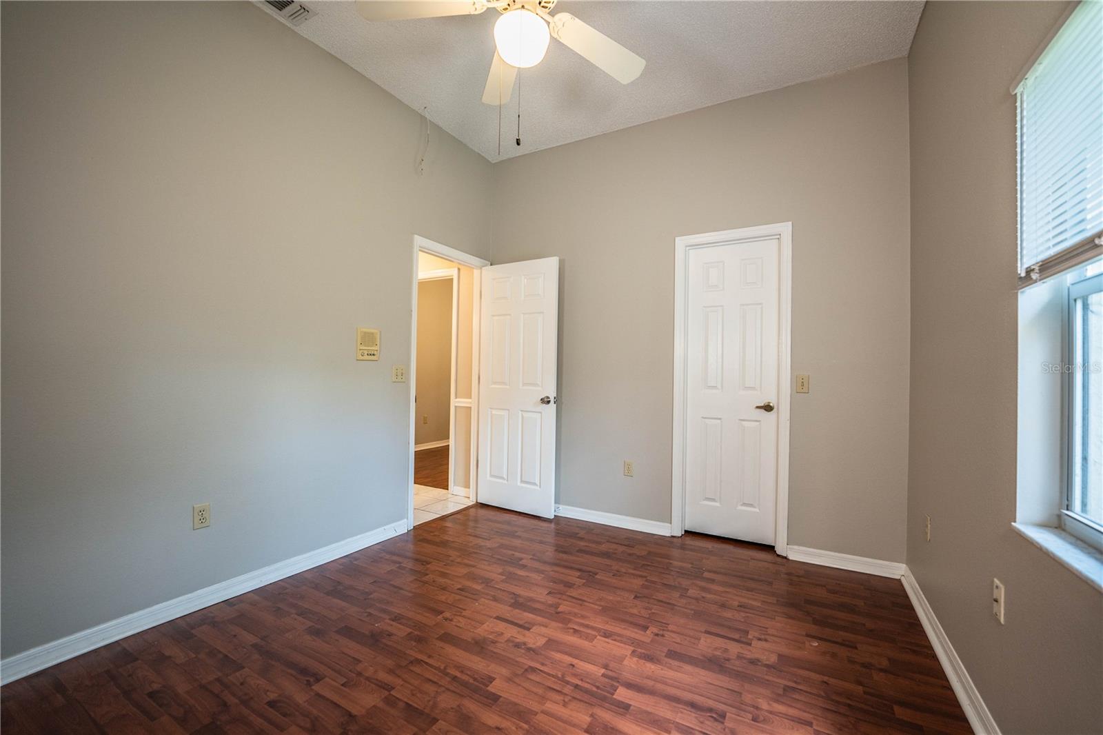 DEER BROOKE SOUTH - Residential Lease