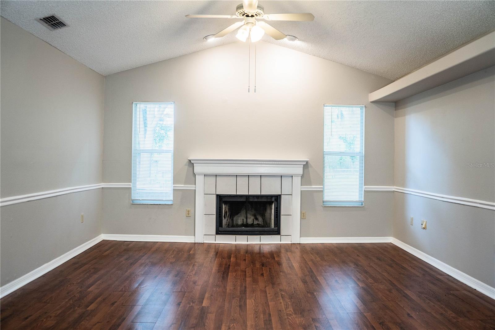 DEER BROOKE SOUTH - Residential Lease