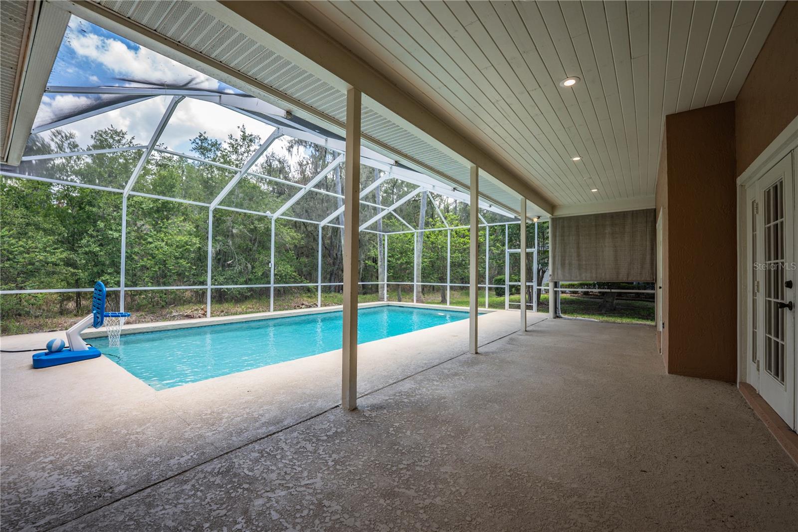 DEER BROOKE SOUTH - Residential Lease