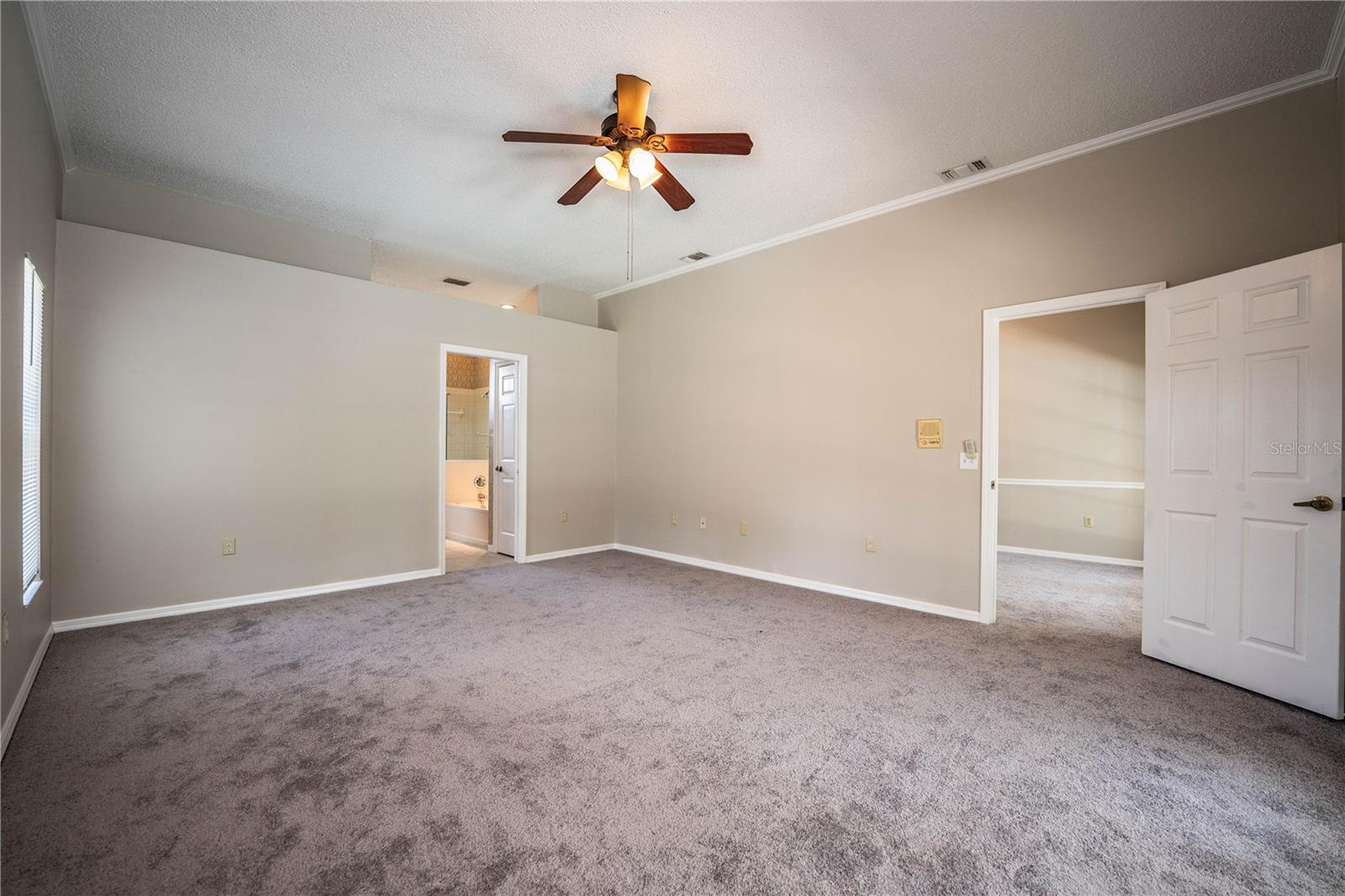 DEER BROOKE SOUTH - Residential Lease