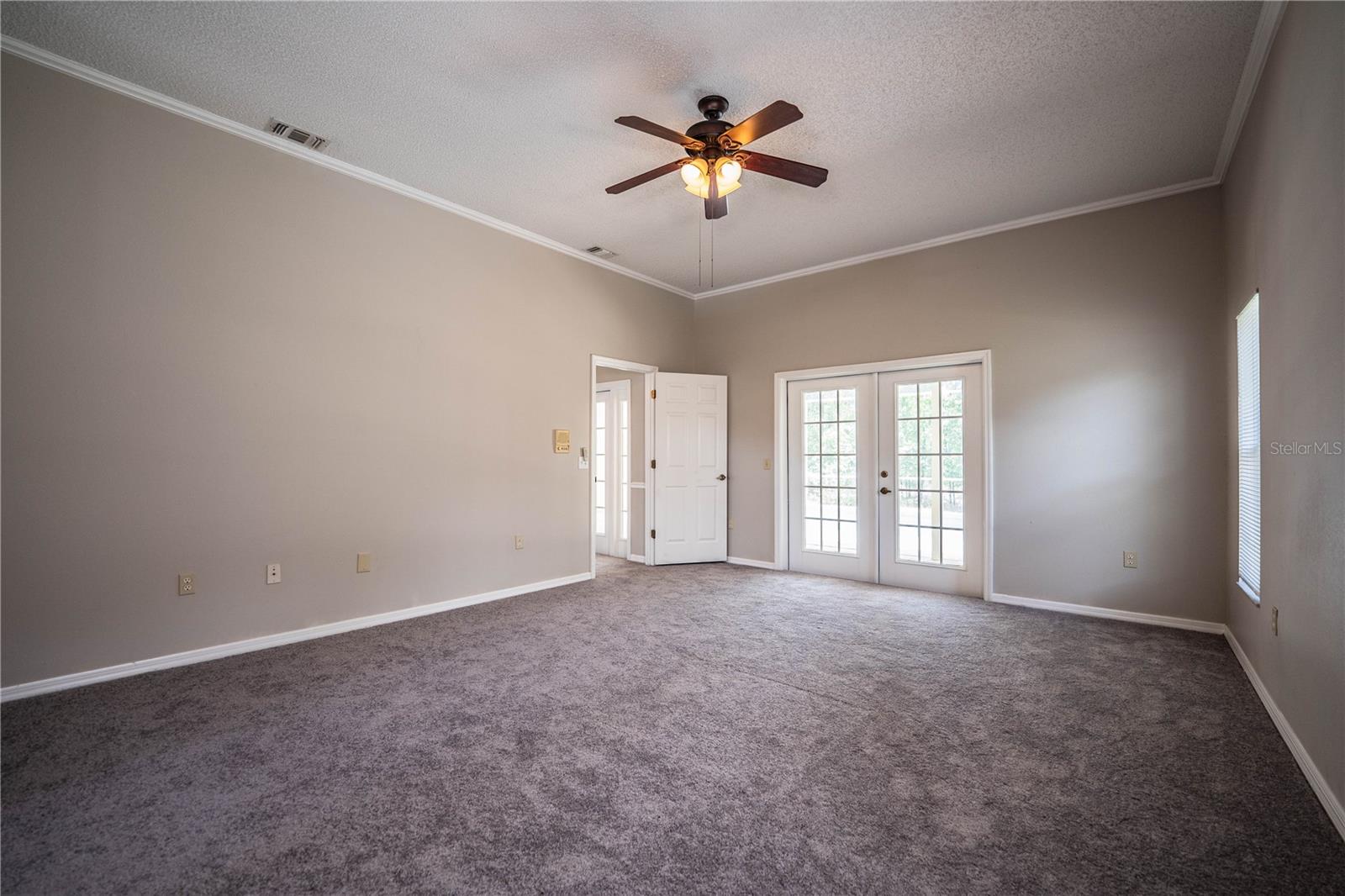 DEER BROOKE SOUTH - Residential Lease