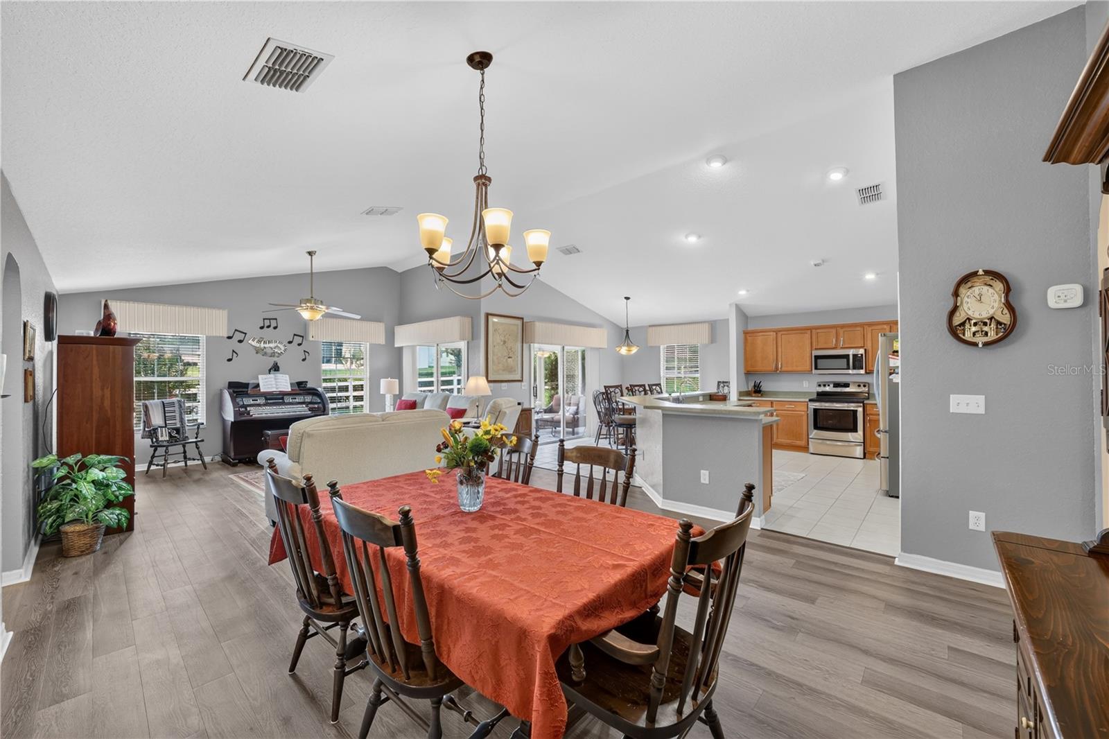 NORTH VLY/STONECREST - Residential