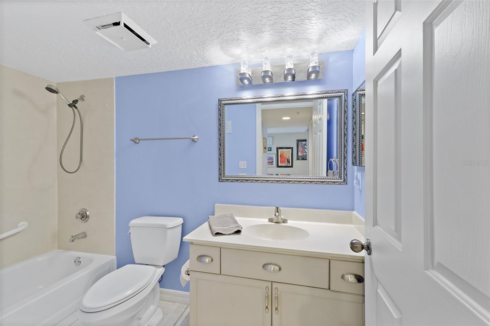 MAJESTIC SEAS CONDO - Residential