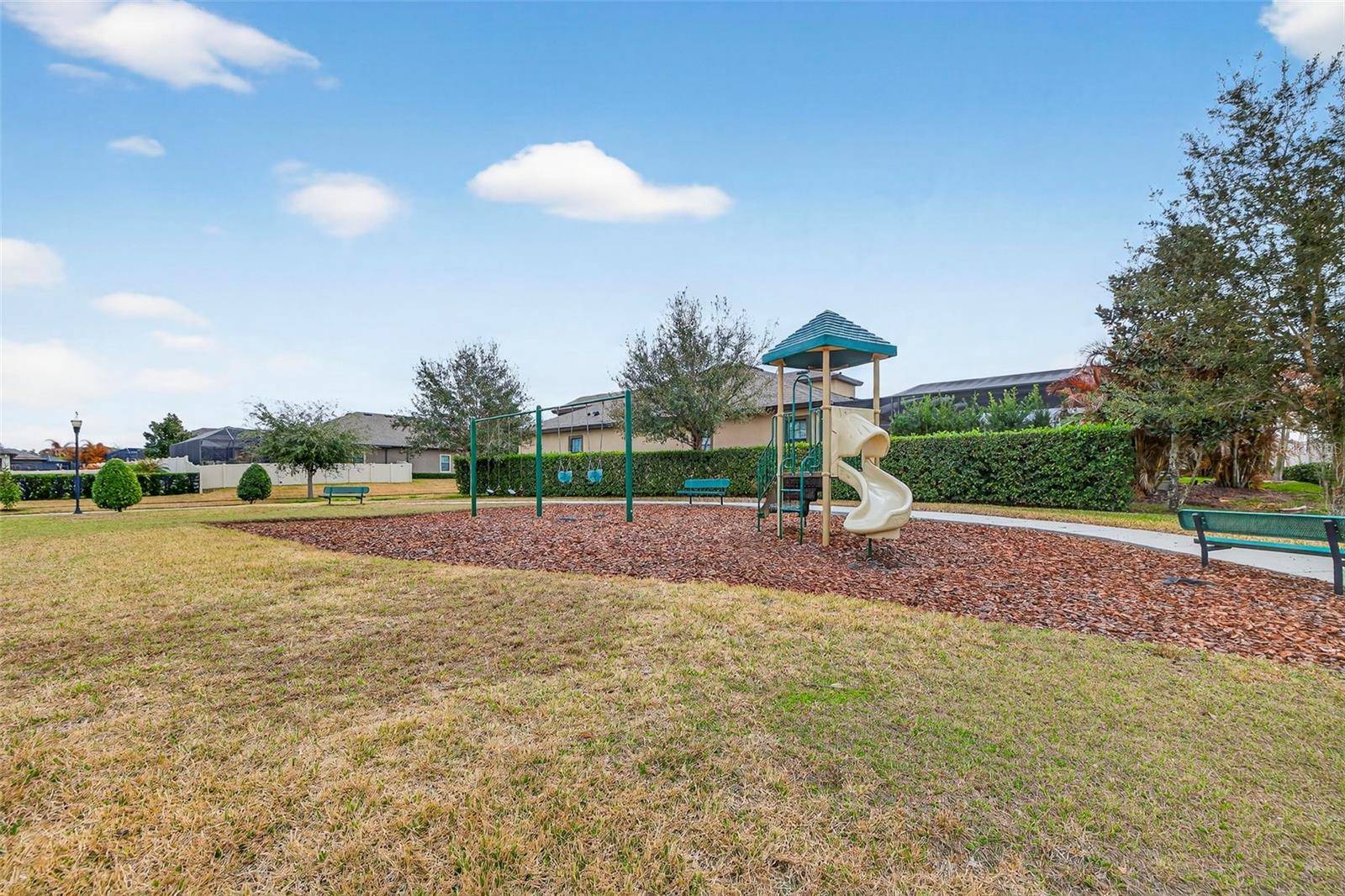 LA COLLINA PH 1A - Residential Lease