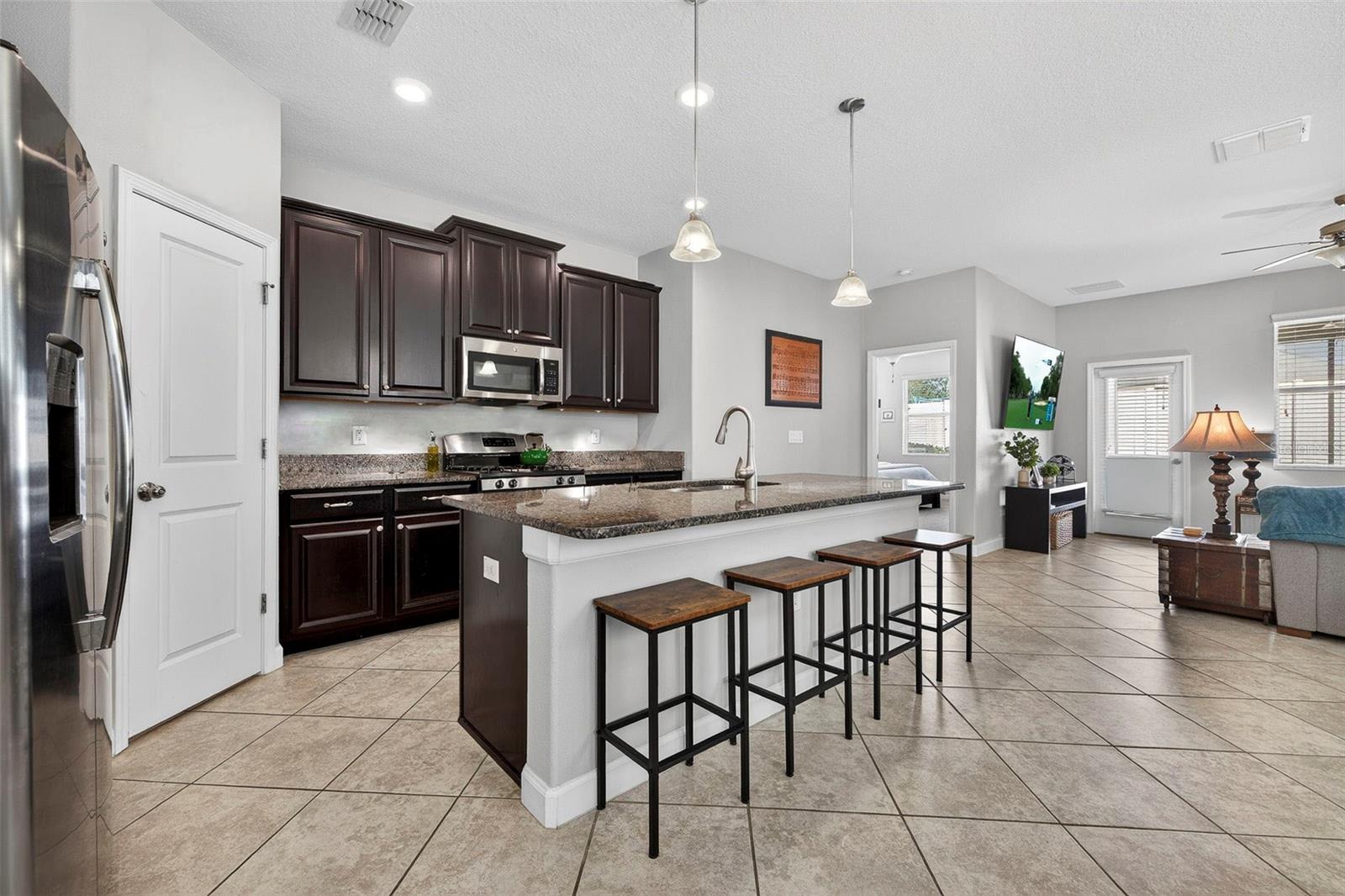 LA COLLINA PH 1A - Residential Lease