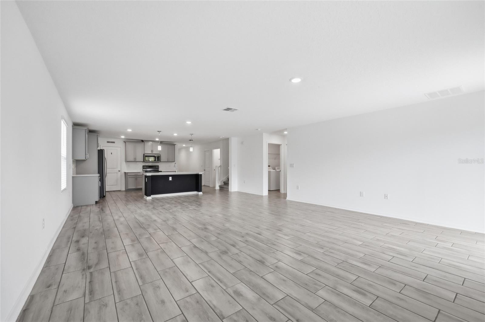 STONEYBROOK HILLS - Residential