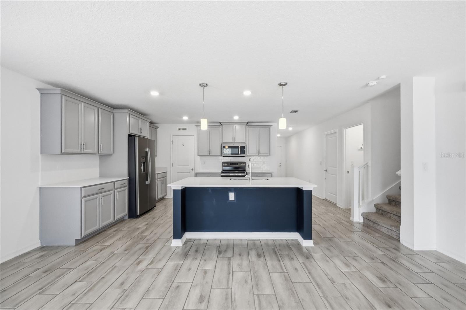 STONEYBROOK HILLS - Residential