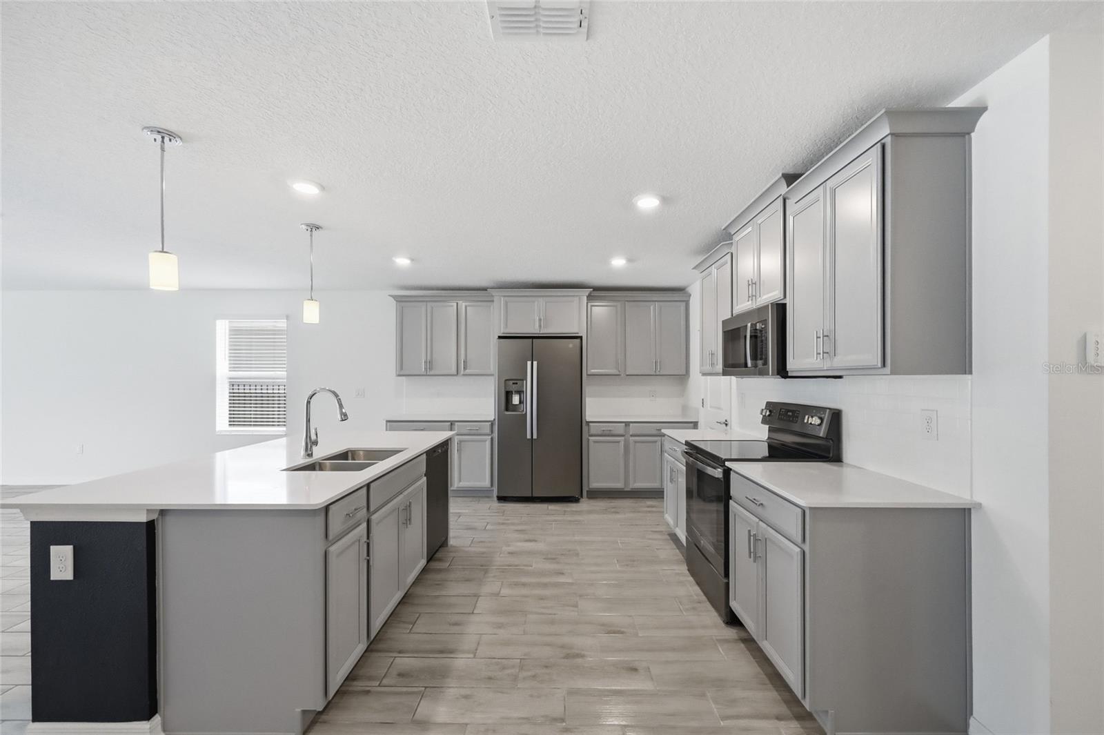 STONEYBROOK HILLS - Residential