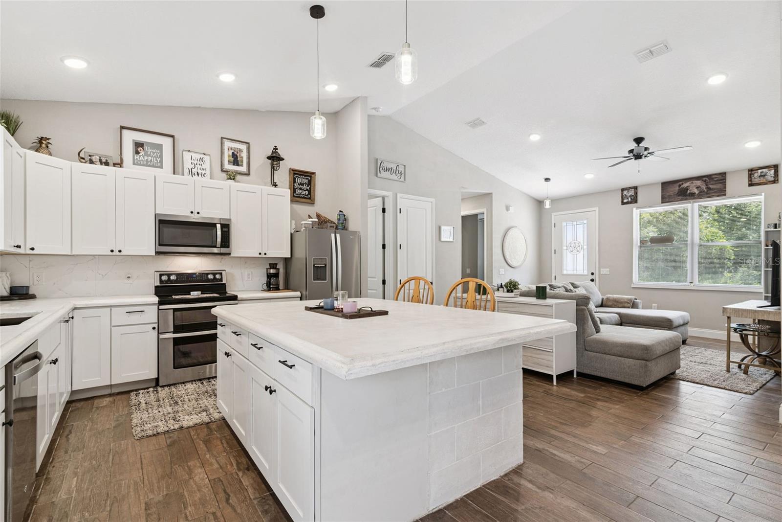 LAKEVIEW PARK SOUTH - Residential