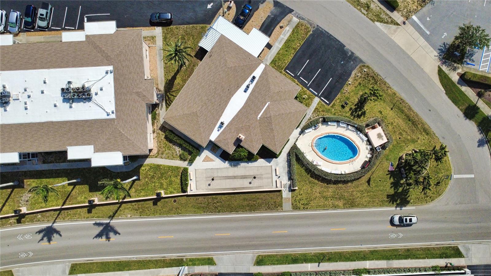 GULF POINT APARTMENTS - Residential