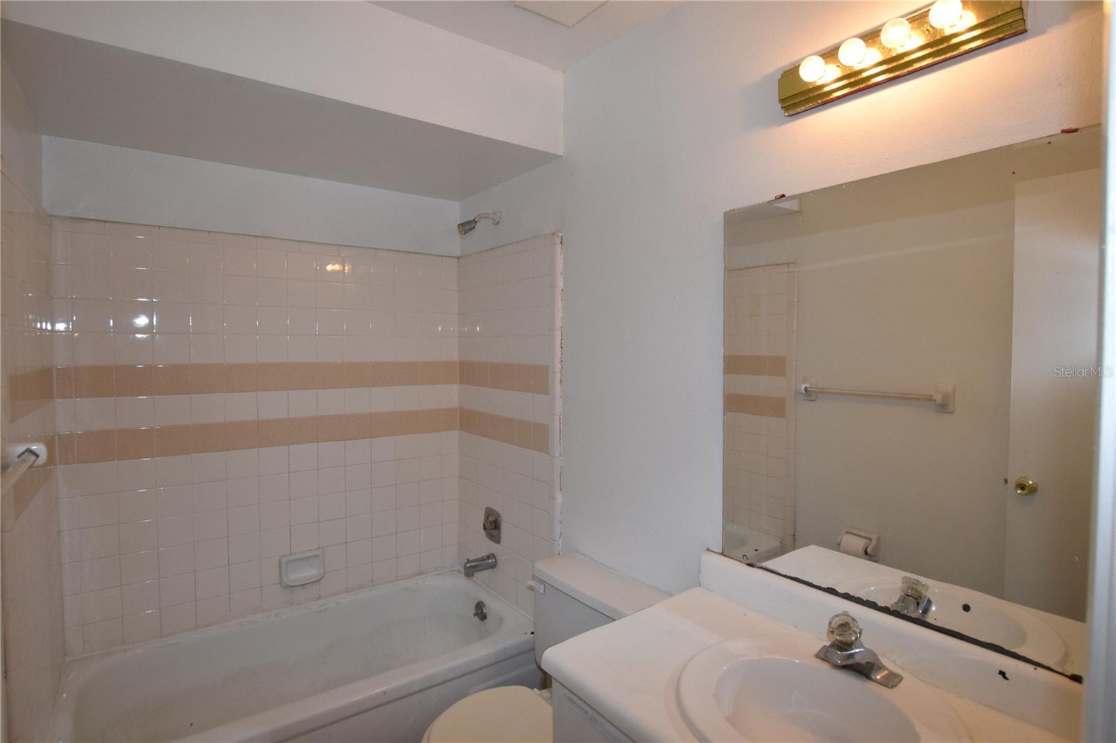 WILLOWS SEC 5 - Residential Lease