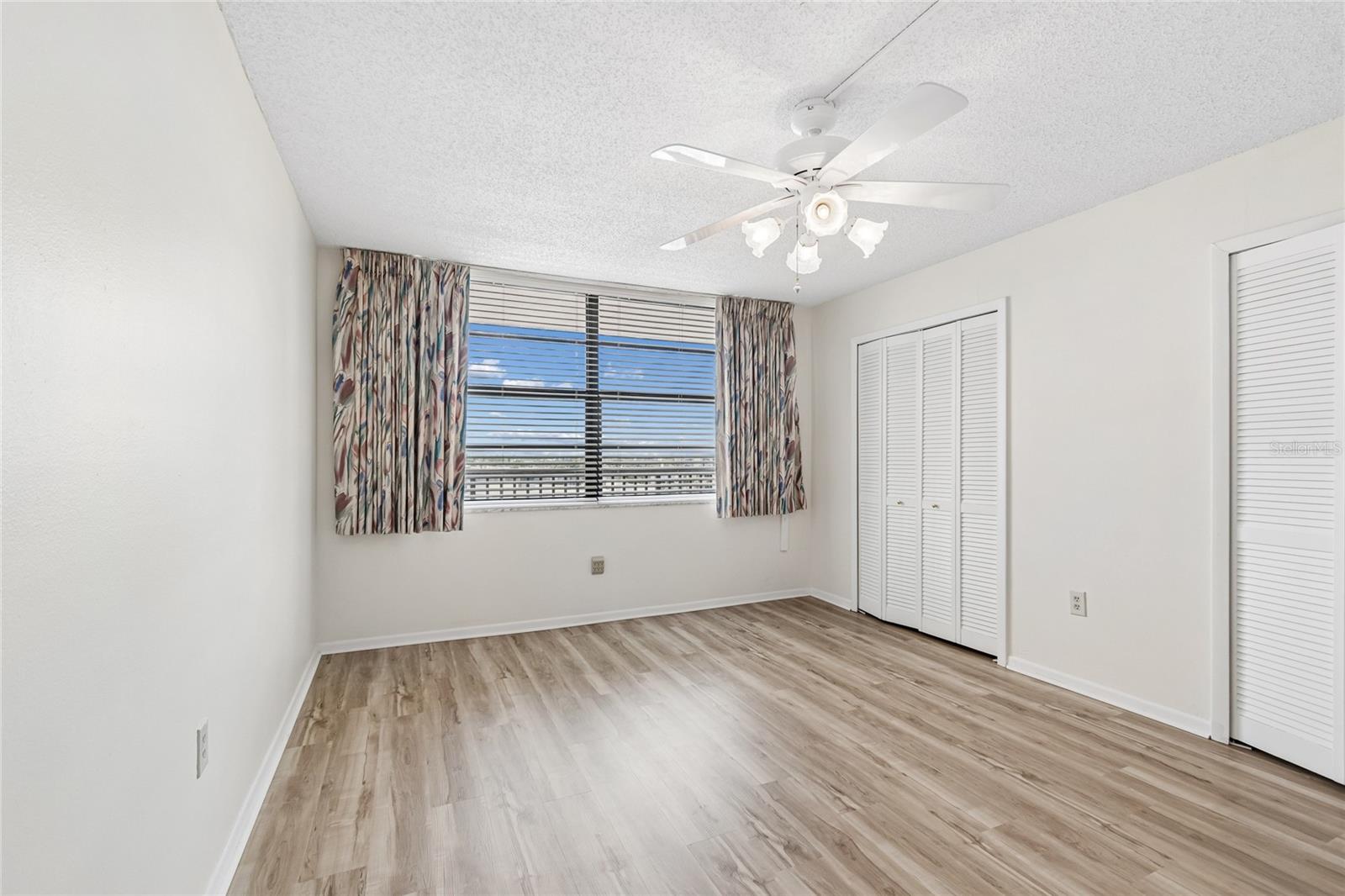 BAY ISLAND GROUP 14 - Residential