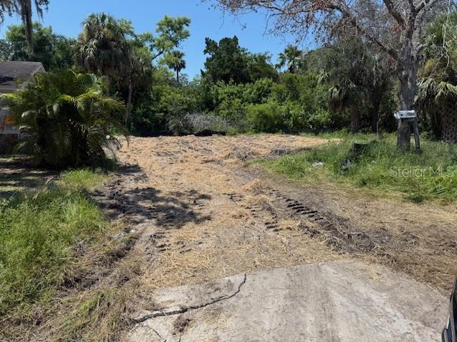 Fantastic 5220 sq ft vacant lot in a peaceful neighborhood, very near Downtown New Port Richey!
Previously occupied Block home (now removed), this cleared lot is ready for its next owner. No HOA!
Enjoy a prime location just minutes from beautiful beaches, parks, and a variety of restaurants and shops.
A great opportunity in a growing area.