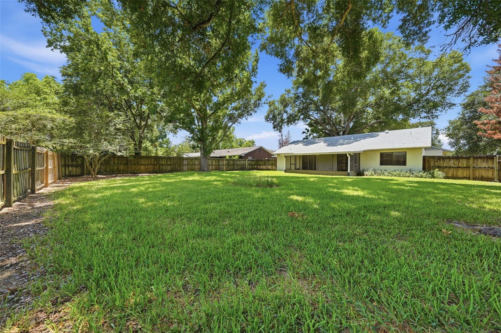 EUSTIS BRIARCLIFF SUB - Residential