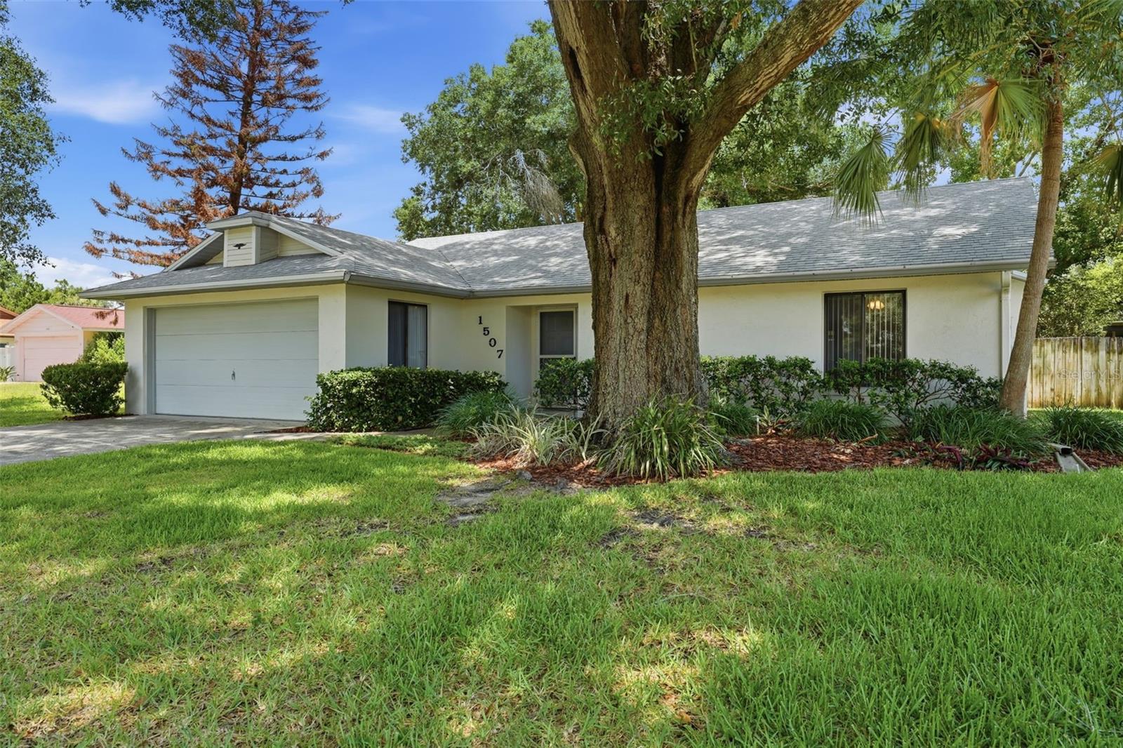 EUSTIS BRIARCLIFF SUB - Residential