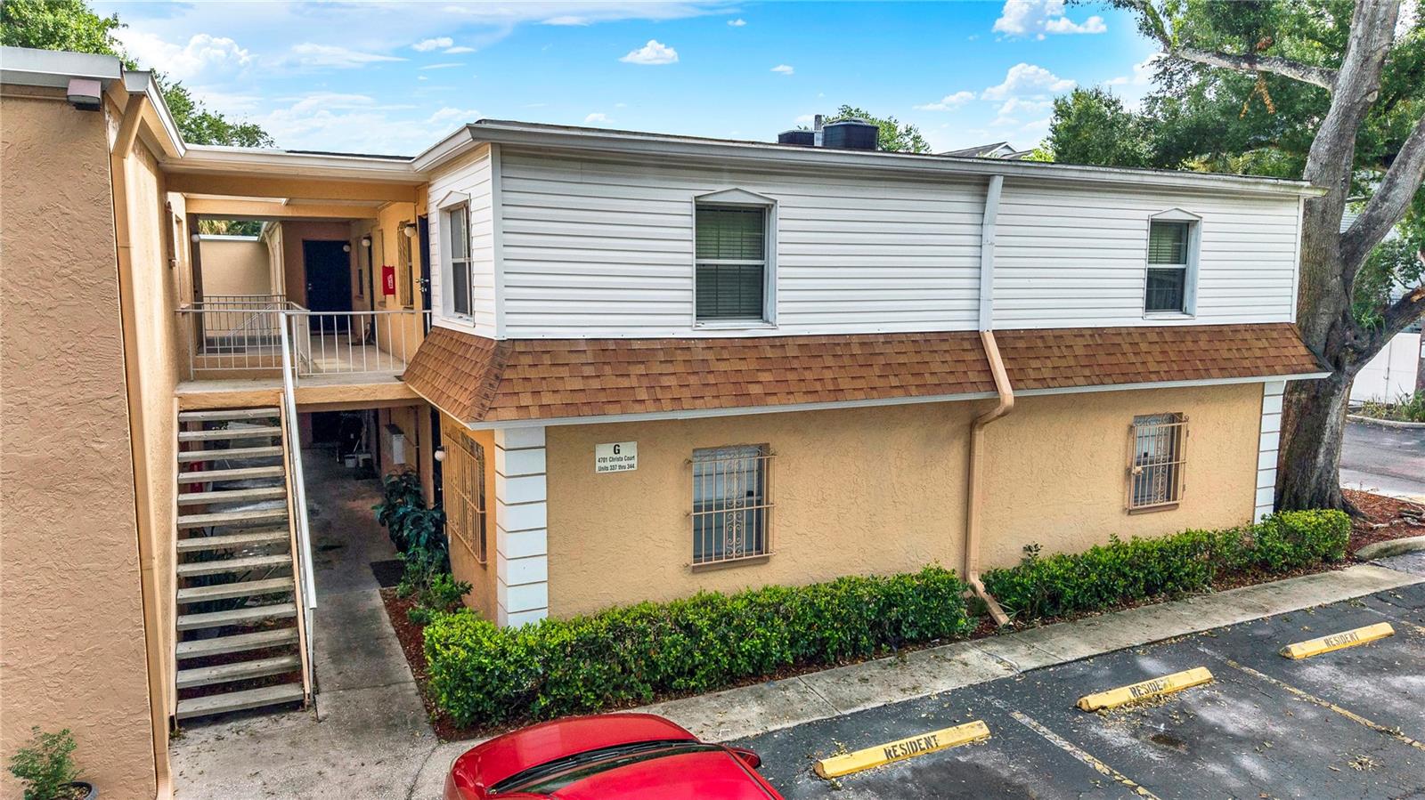 Virtually Staged. Welcome to this charming 2 bedroom, 1 bath condominium in the heart of Tampa! 
This inviting home combines comfort, convenience, and easy Florida living. Enjoy access to two community swimming pools, offering the perfect place to relax and unwind. 

Close to St. Joseph's Hospital and just minutes from Downtown Tampa, Raymond James Stadium, International Plaza, Tampa International Airport, shopping, dining, and major commuter routes, this location is hard to beat. Whether you're searching for your next home or an investment opportunity, this centrally located condo offers exceptional value and convenience.