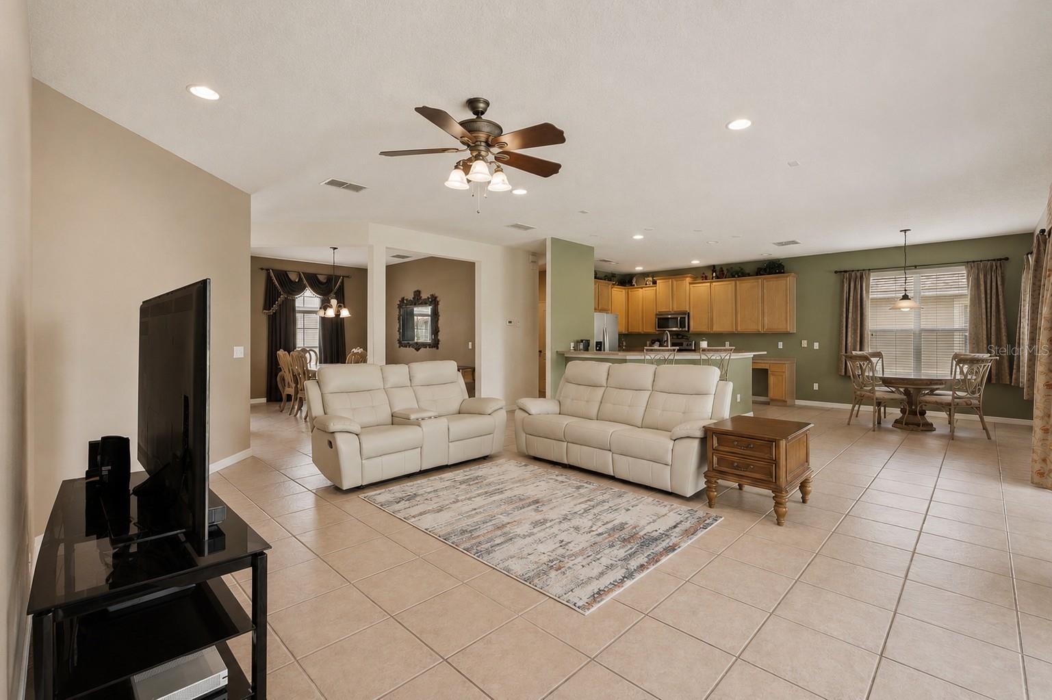 LIVE OAK RESERVE - Residential