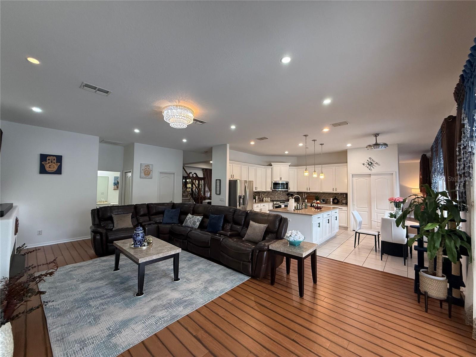 LIVE OAK PRESERVE PH 1B VILLAGE - Residential