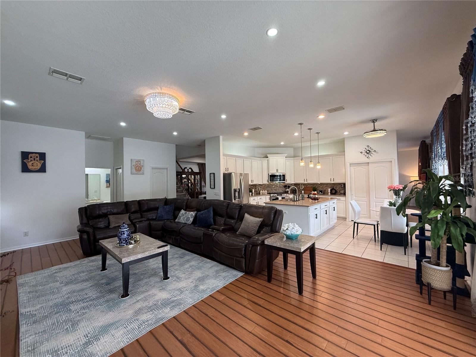 LIVE OAK PRESERVE PH 1B VILLAGE - Residential