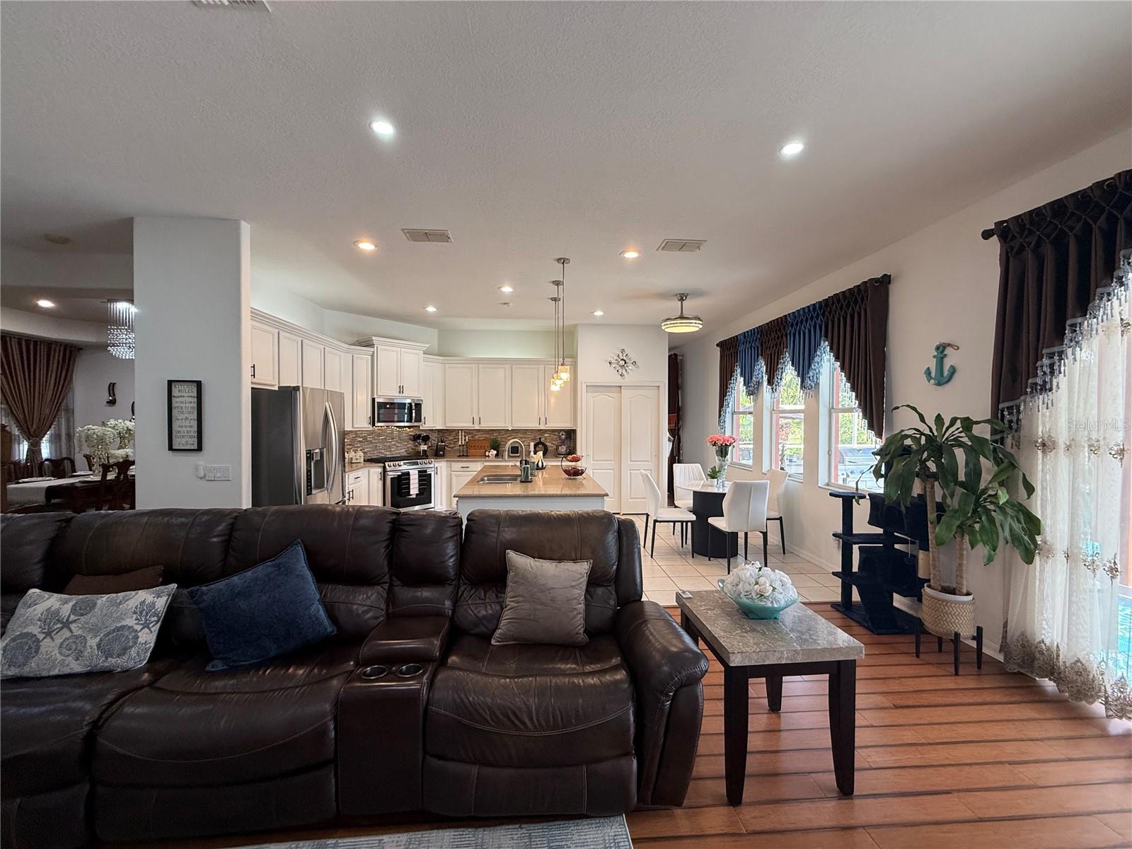 LIVE OAK PRESERVE PH 1B VILLAGE - Residential