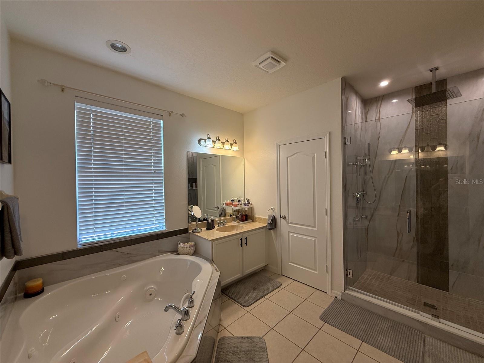 LIVE OAK PRESERVE PH 1B VILLAGE - Residential