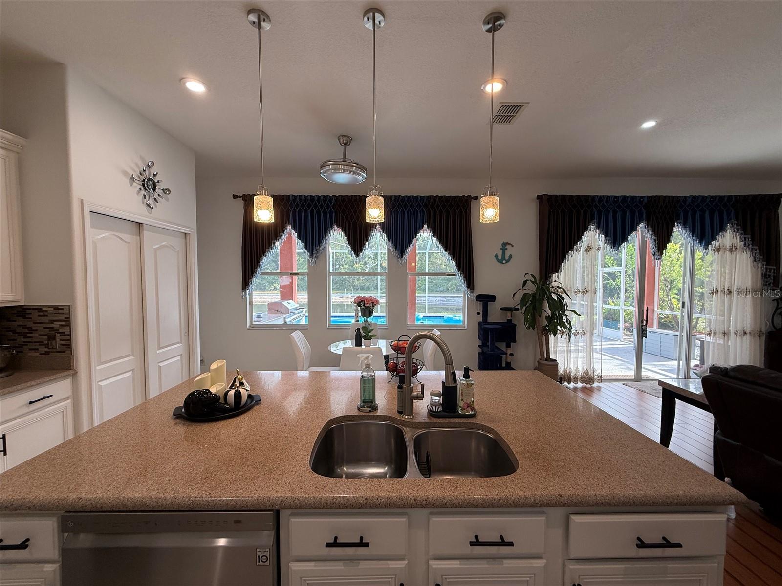 LIVE OAK PRESERVE PH 1B VILLAGE - Residential