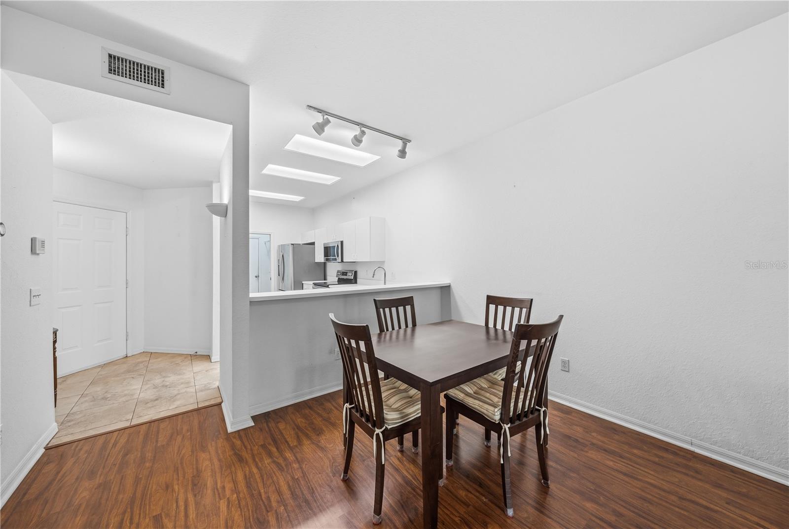 HERON COVE CONDOMINIUM PHASE II - Residential