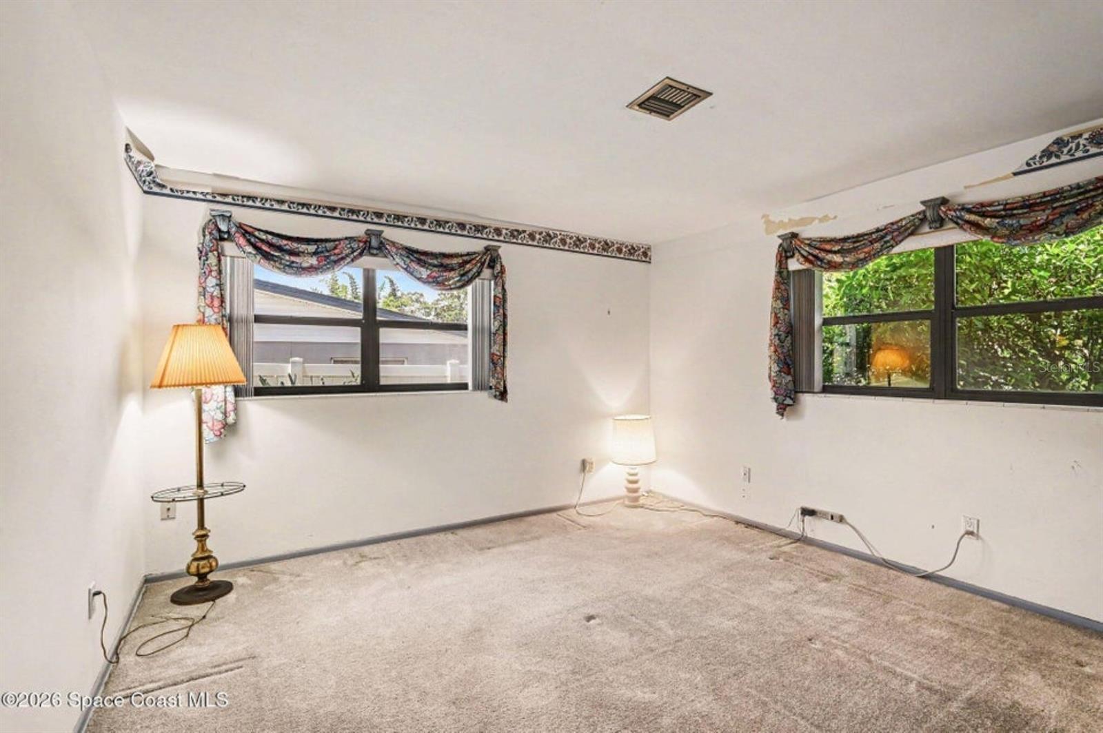 FOREST HILLS ESTATES - Residential