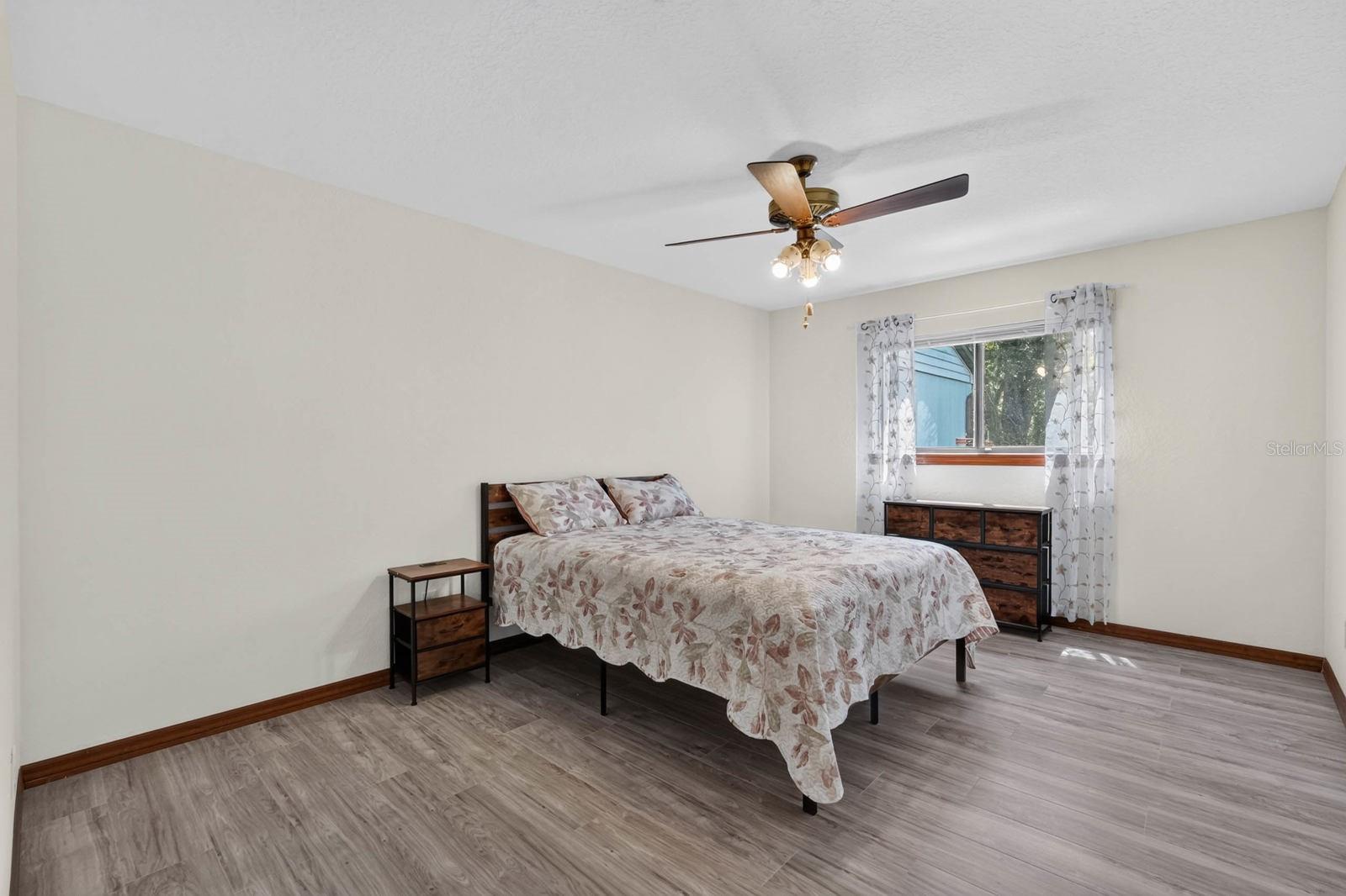 HIDDEN PINES PH 02 - Residential
