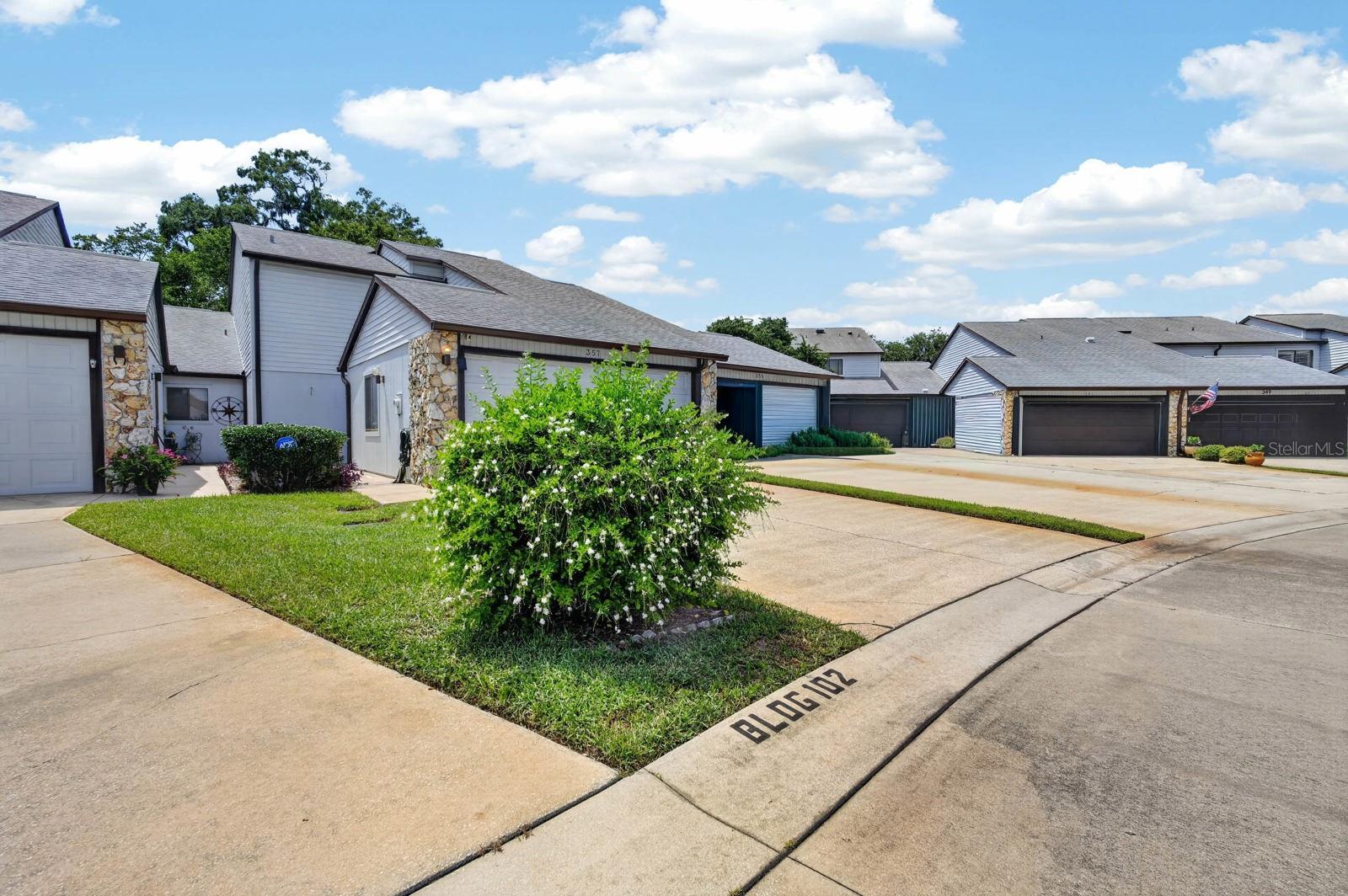 HIDDEN PINES PH 02 - Residential