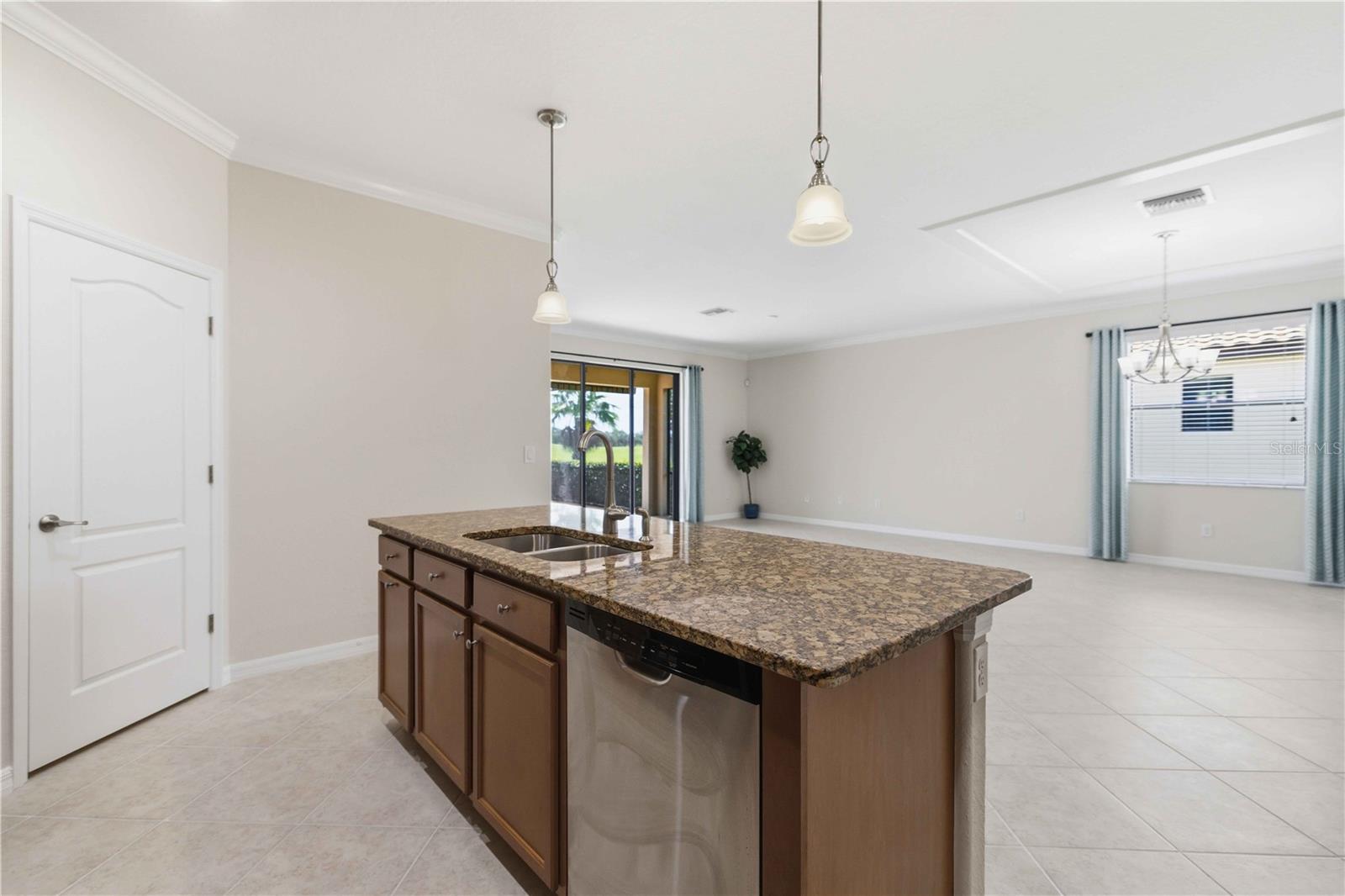 RIVER STRAND - Residential