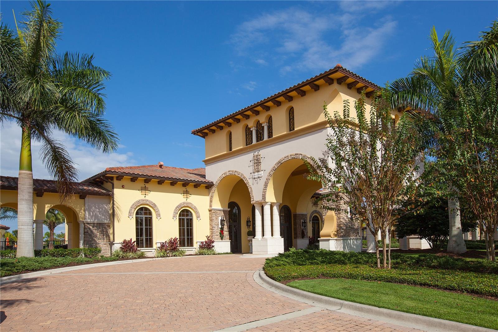 GRAN PARADISO & VILLAS II AT GRAN PARADI - Residential